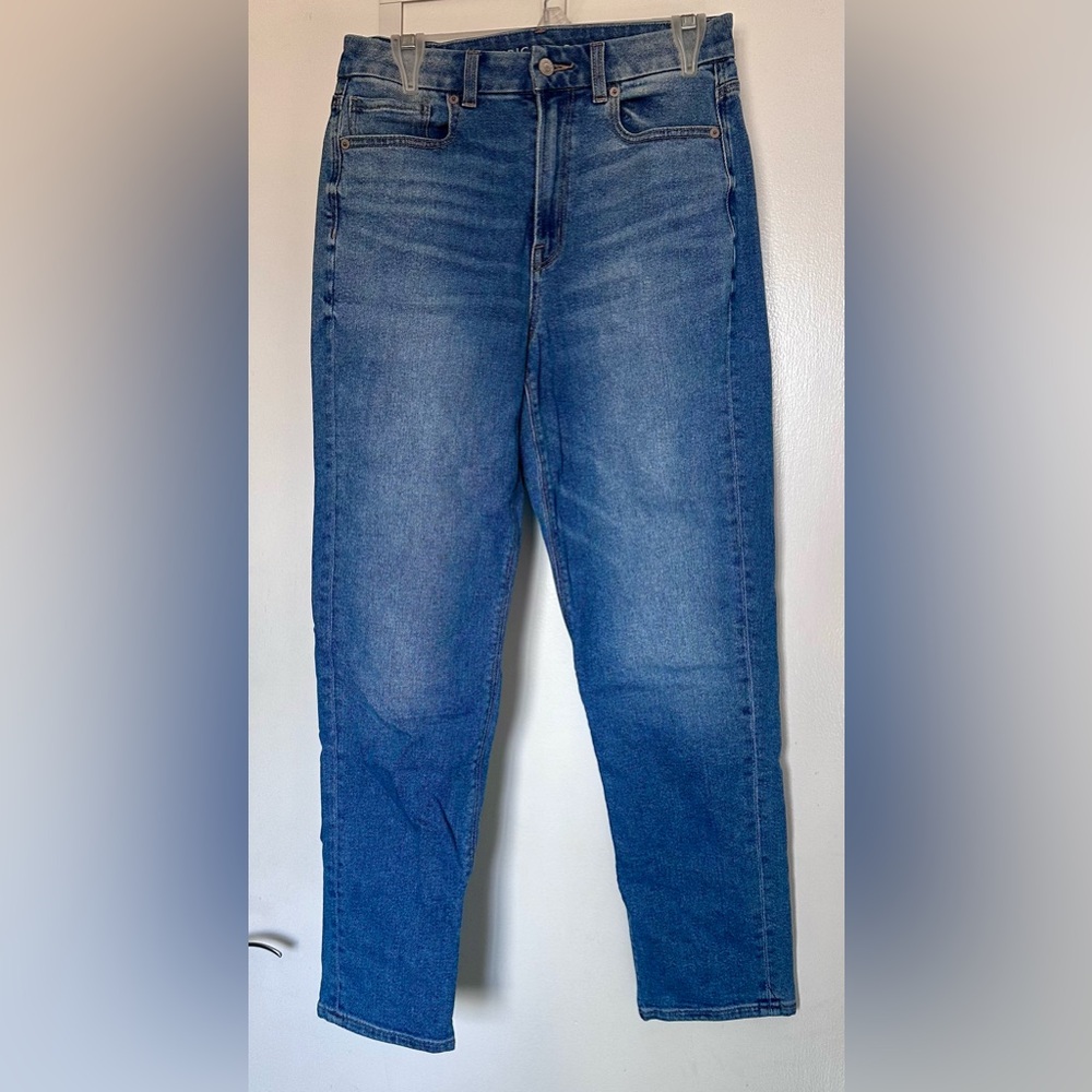 American Eagle Outfitters Curvy Mom Jeans